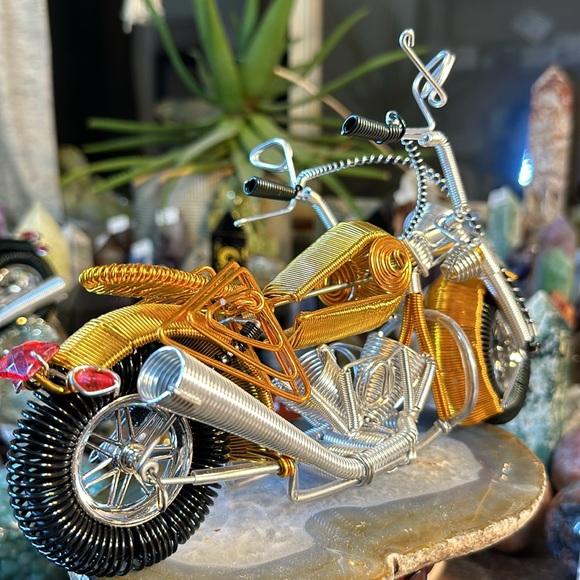 🔥SALE🔥 Wire Wrapped Motorcycle! Hand Made! - Picture 5 of 13